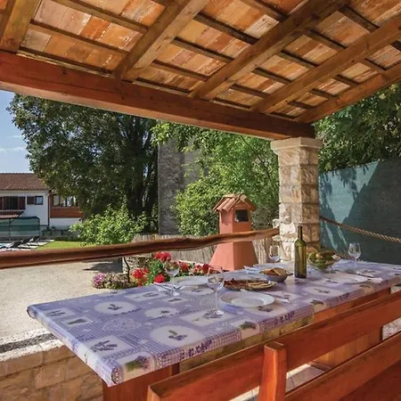 Roza Villa Žminj