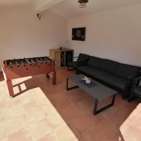 Roža Villa